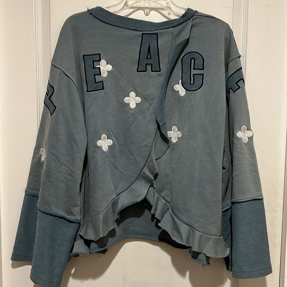 POL oversized Peace Pullover - Picture 5 of 6